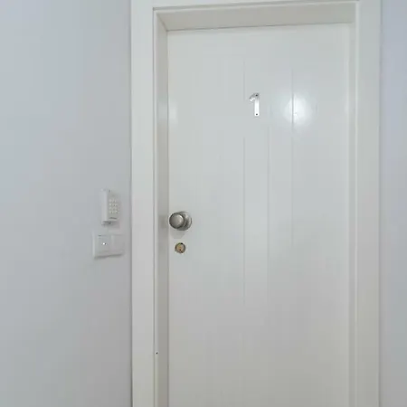 Oliveira 1 *